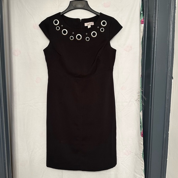 dress-barn Women’s little black sleeveless dress size 6. - Picture 2 of 16